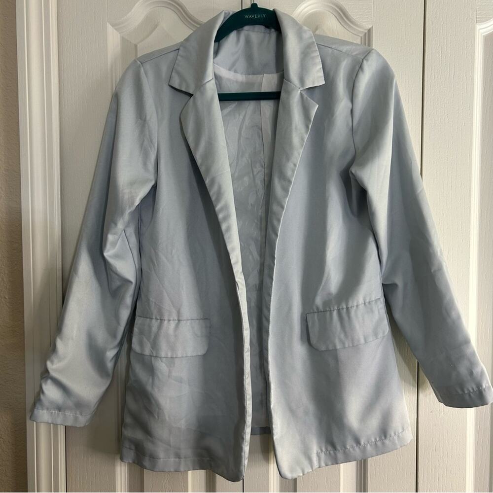 Women’s Medium Soft Gray Blazer Lightweight 100% Polyester Career Jacket